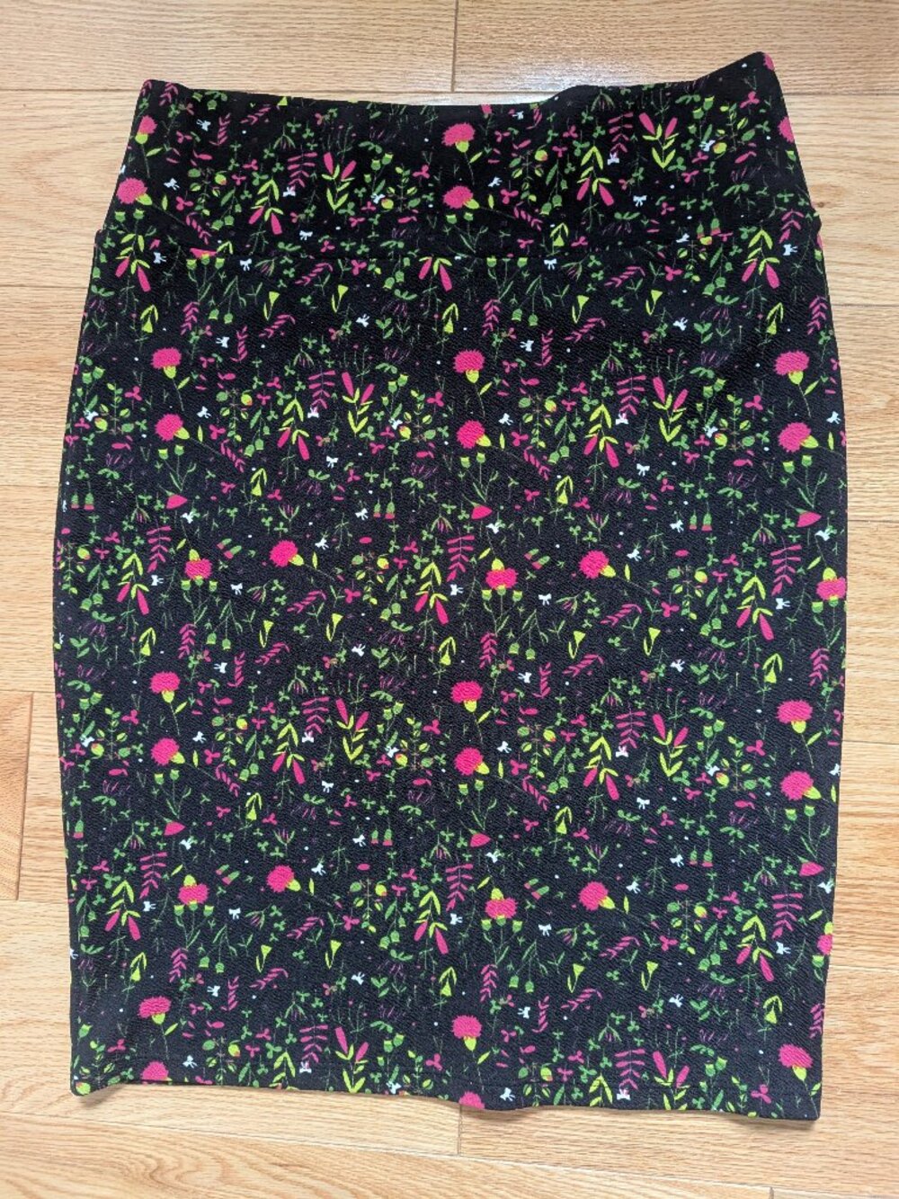 LuLaRoe Cassie Skirt Size Medium